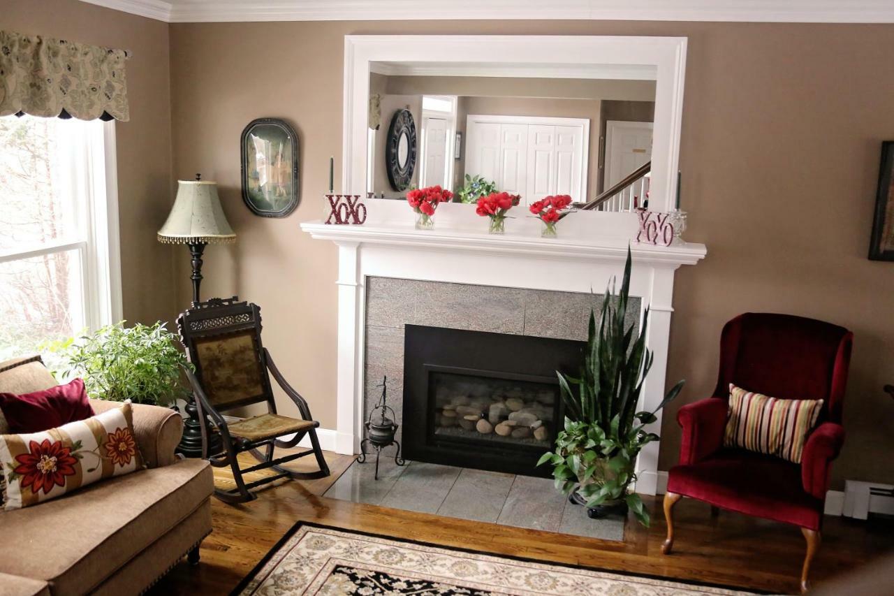 プリマス Above The Bay At Thornton Adams House Bed & Breakfast エクステリア 写真