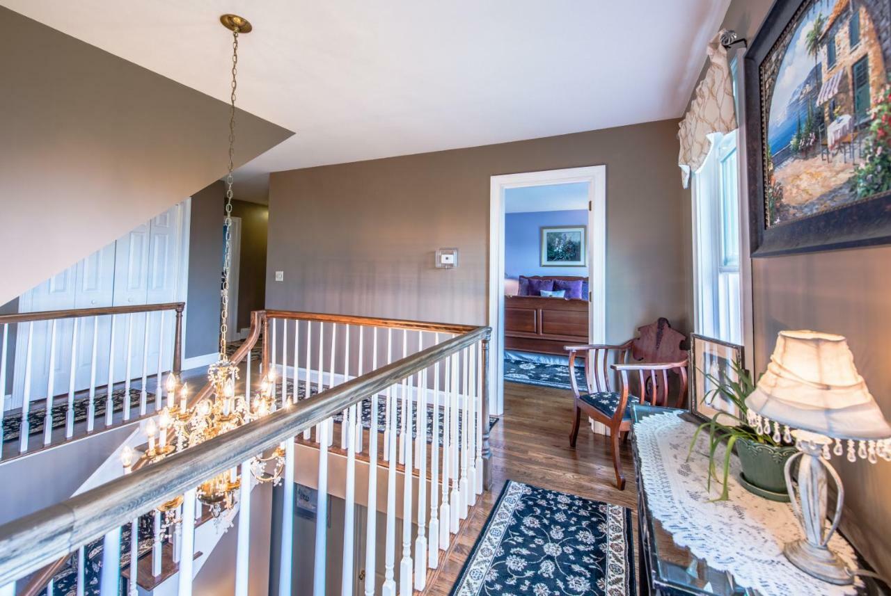 プリマス Above The Bay At Thornton Adams House Bed & Breakfast エクステリア 写真